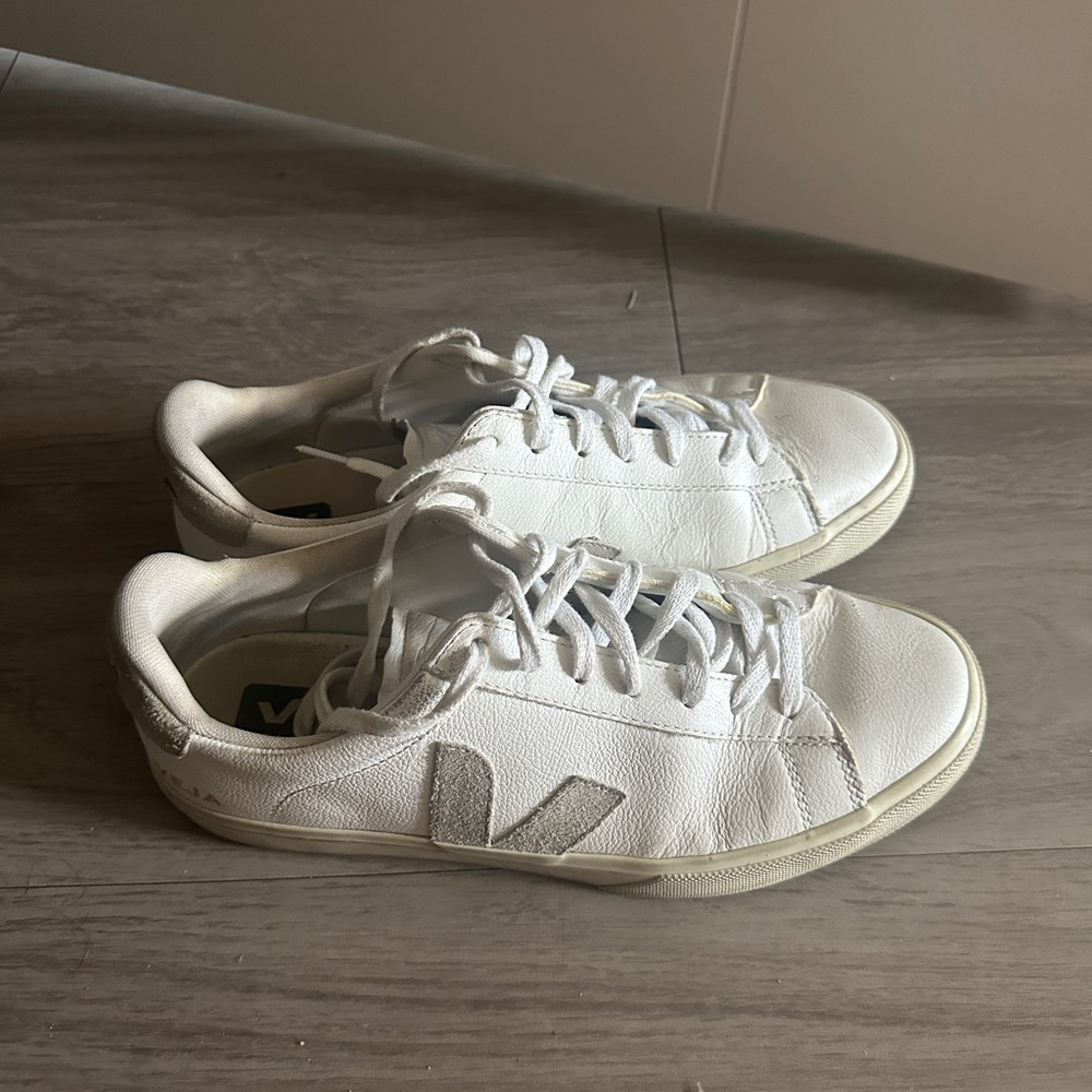 Veja Women's White and Cream Sneakers